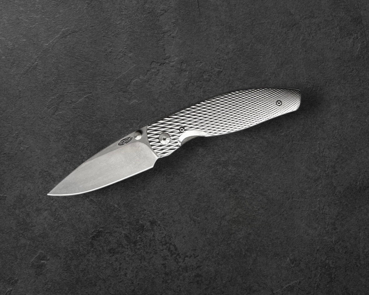 Three Rivers Mfg.-Three Rivers Mfg. (TRM) Atom - 3D Contoured Titanium LIZARD SKIN Handles - 20CV Blade-Urban Cutlery