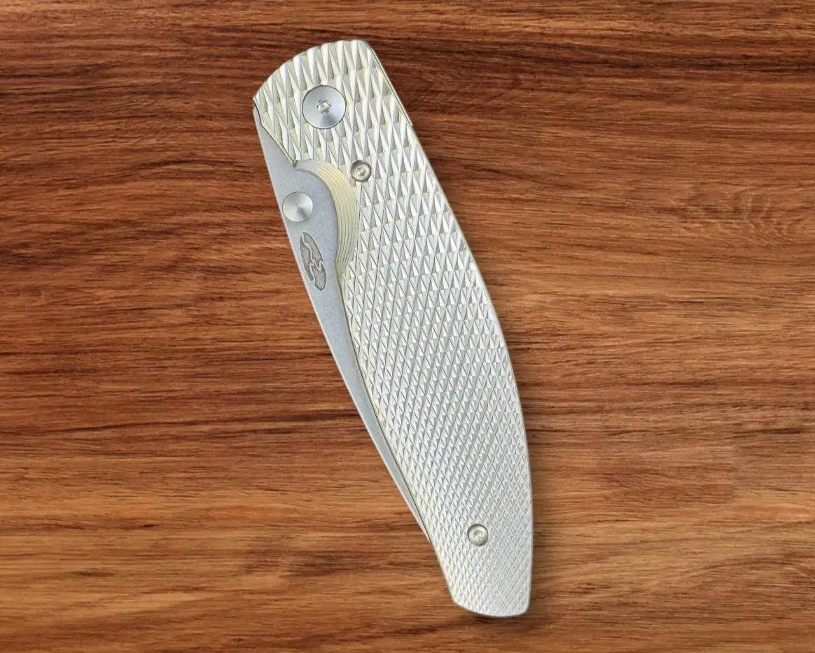 Three Rivers Mfg.-Three Rivers Mfg. (TRM) Atom - 3D Contoured Titanium LIZARD SKIN Handles - 20CV Blade-Urban Cutlery