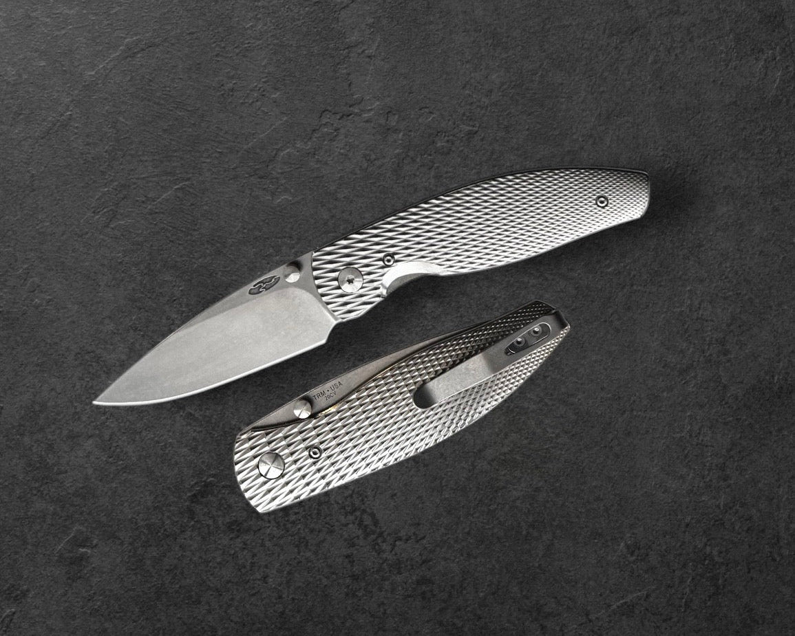 Three Rivers Mfg.-Three Rivers Mfg. (TRM) Atom - 3D Contoured Titanium LIZARD SKIN Handles - 20CV Blade-Urban Cutlery