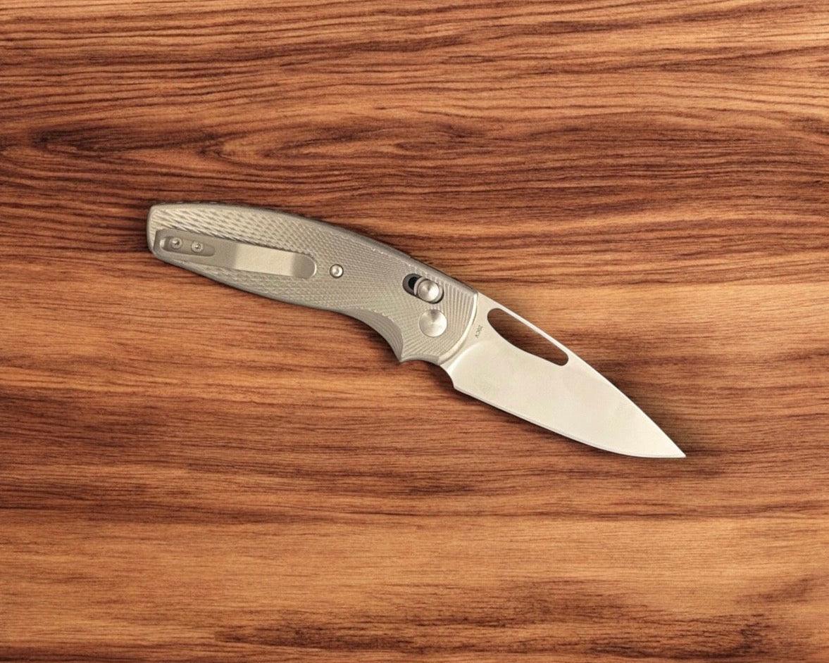 Three Rivers Mfg.-Three Rivers Mfg. (TRM) Bulldog Rev B - TITANIUM 3D Contoured LIZARD SKIN Handles - 20CV Blade-Urban Cutlery