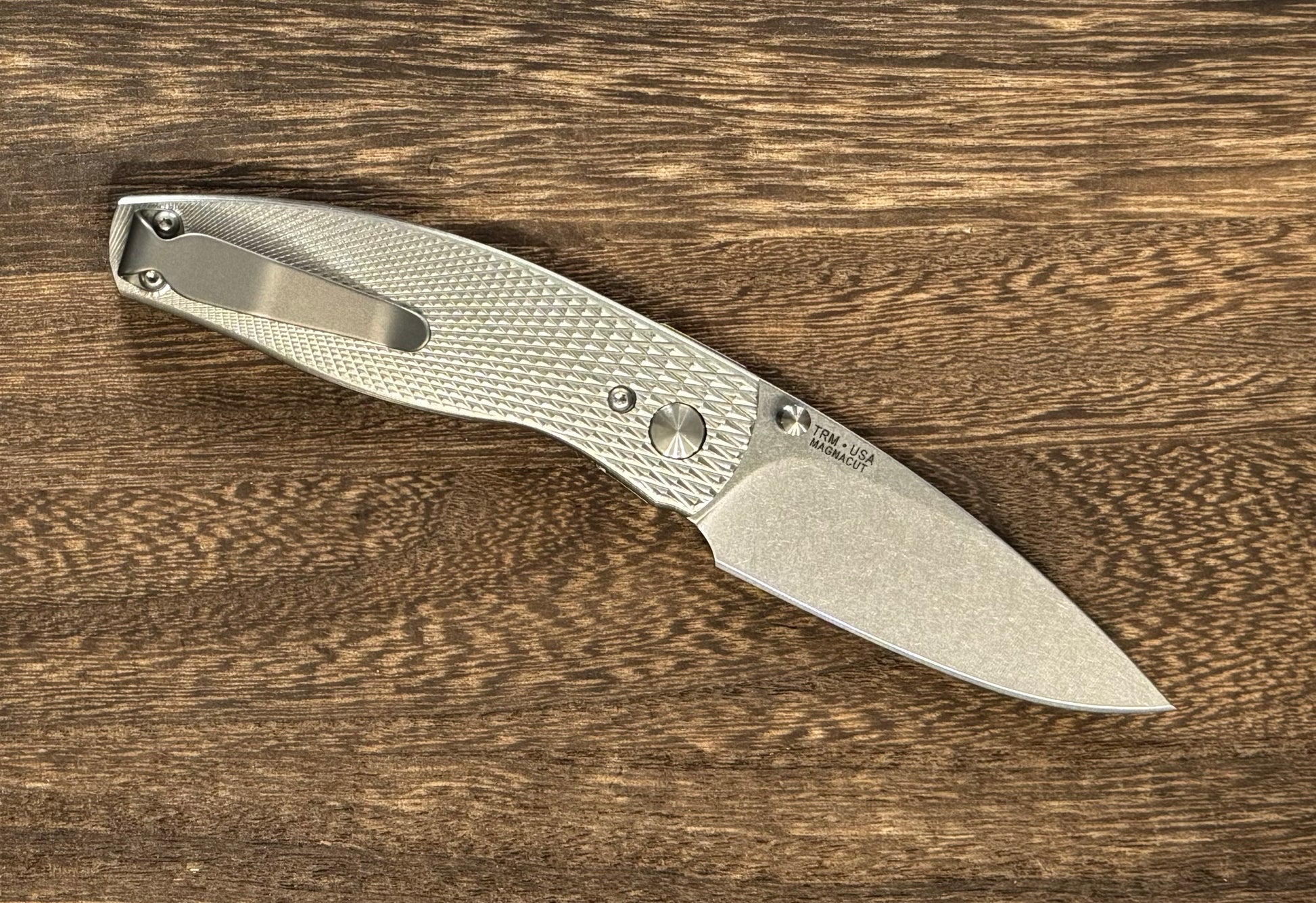 Three Rivers Mfg.-Three Rivers Mfg. (TRM) Neutron 2 - 3D Contoured Titanium Scales LIZARD SKIN - Magnacut Blade-2-Urban Cutlery