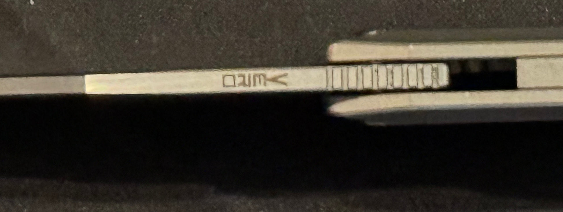 Vero Engineering-Vero Axon Mini Frame Lock - Hand Satin M390 Blade - Raw Titanium Handle - First Run #244-4-Urban Cutlery