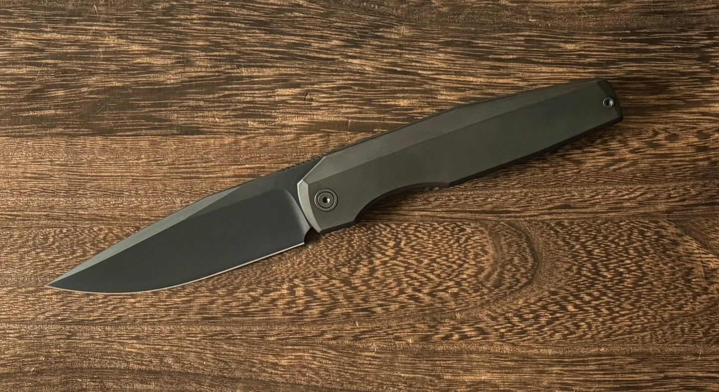 Vero Engineering-Vero Engineering Lux - Black Titanium Handle - DLC Blade-1-Urban Cutlery