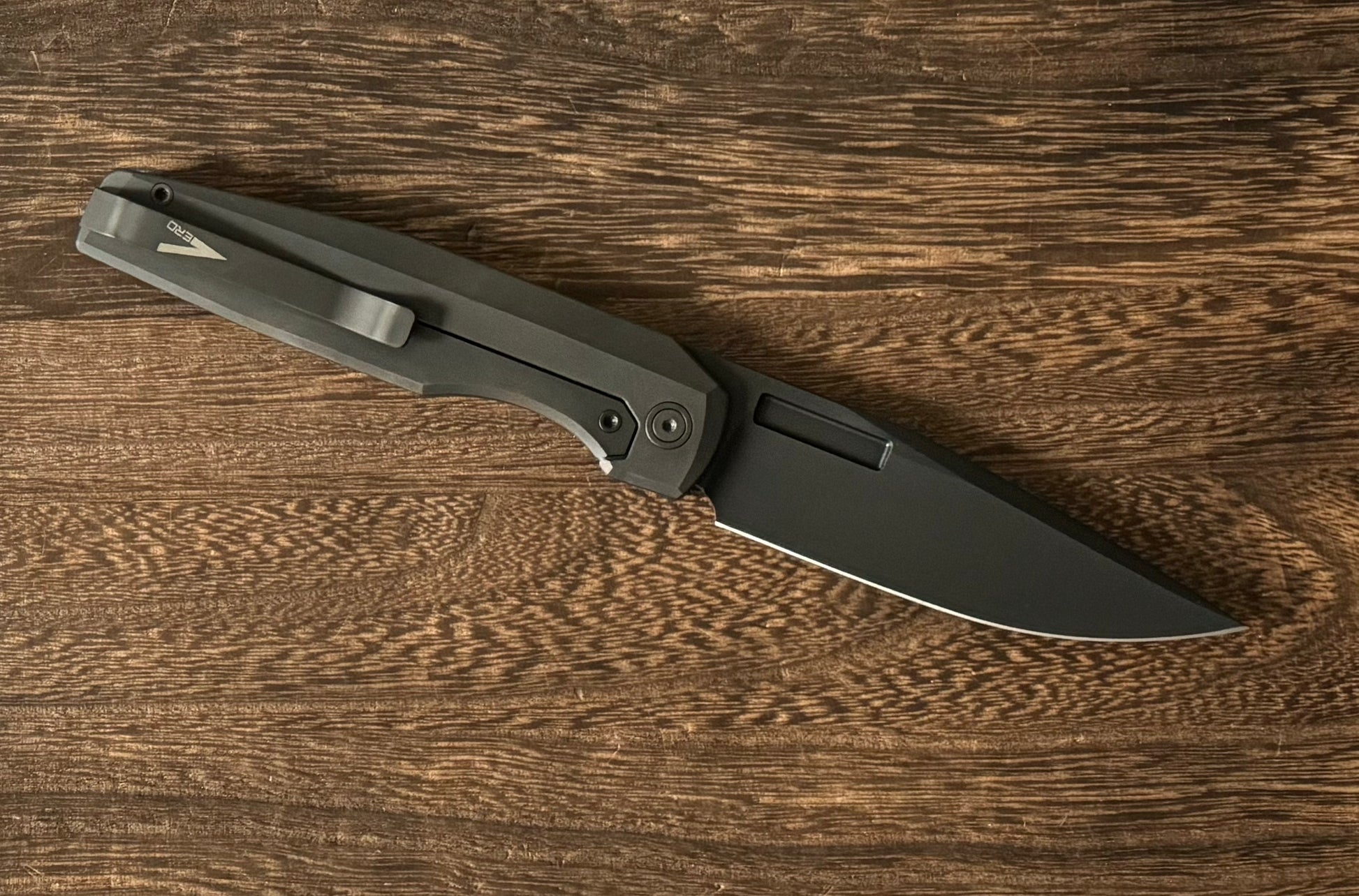 Vero Engineering-Vero Engineering Lux - Black Titanium Handle - DLC Blade-2-Urban Cutlery