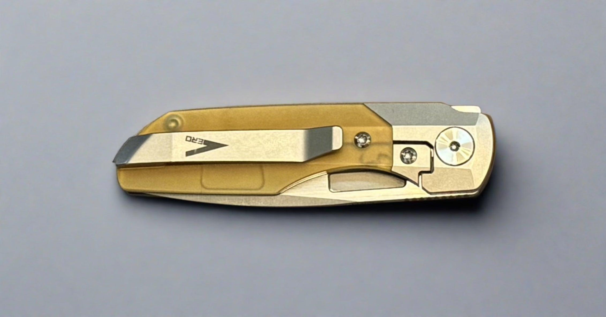 Vero Engineering-Vero Synapse Mini (REC) - Ultem and SW Ti Handle - Hand Satin M390 Blade - Pre-Owned-4-Urban Cutlery