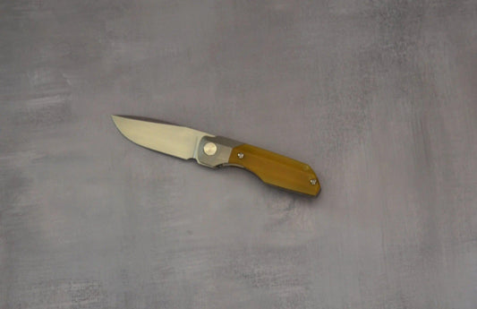 Vero Engineering-Vero Synapse Mini (REC) - Ultem and SW Ti Handle - Hand Satin M390 Blade - Pre-Owned-Urban Cutlery